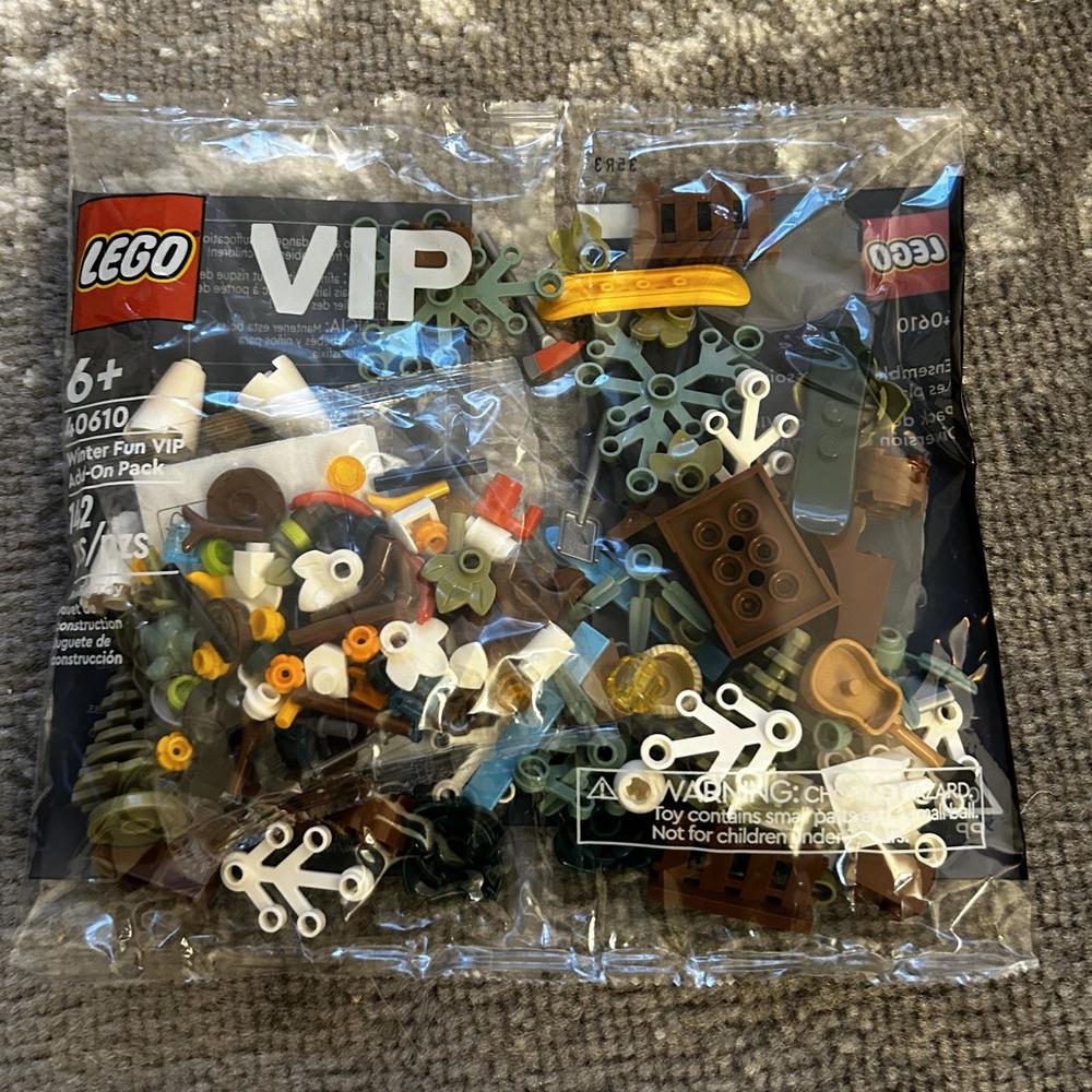Lego Winter Fun VIP Add-On Pack (NEW)
